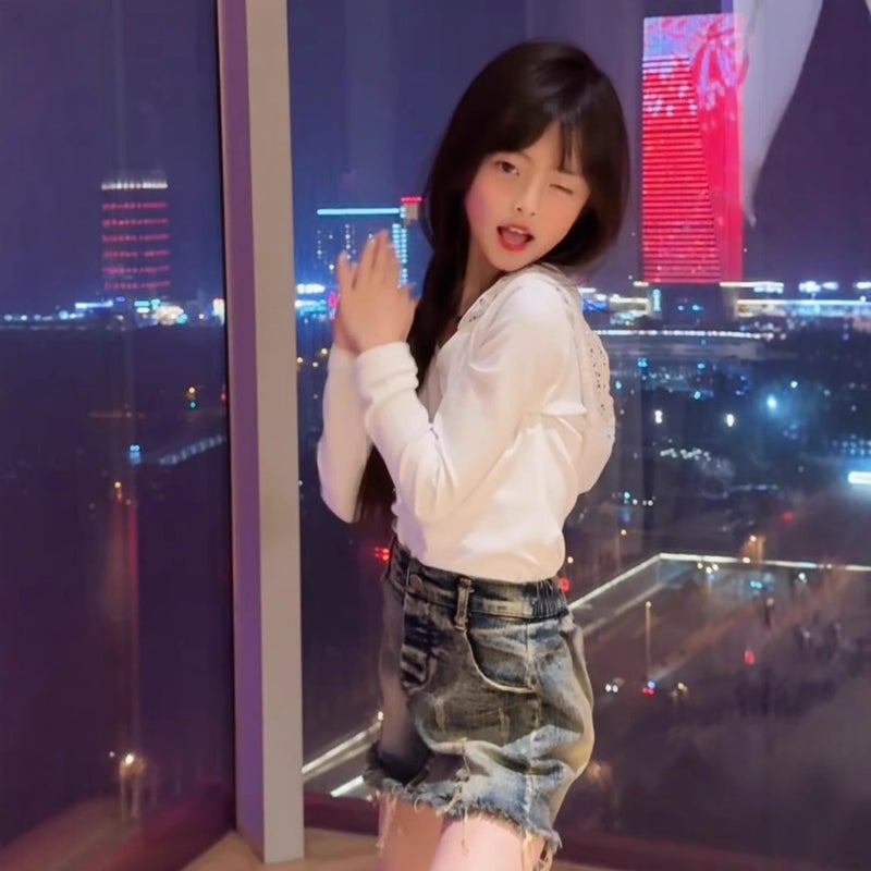 American Retro Style Girl Outfit For Girls, 2026 Spring And Anti-Exposure High-Waisted Stretch Denim Bodycon Mini Skirt - Image 3