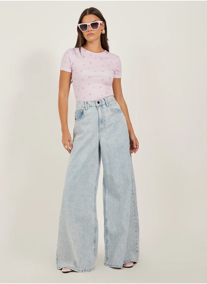 ستايلي Ribbed Printed Round Neck Fitted T-Shirt