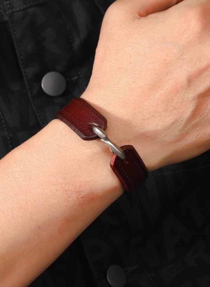 لوكشري كونسبت اسوارة رجالية أنيقة من أجود أنواع الجلود الاصطناعية عالية الجودة - Image 1