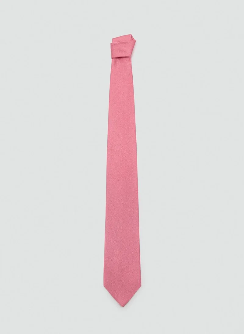 Plain silk tie