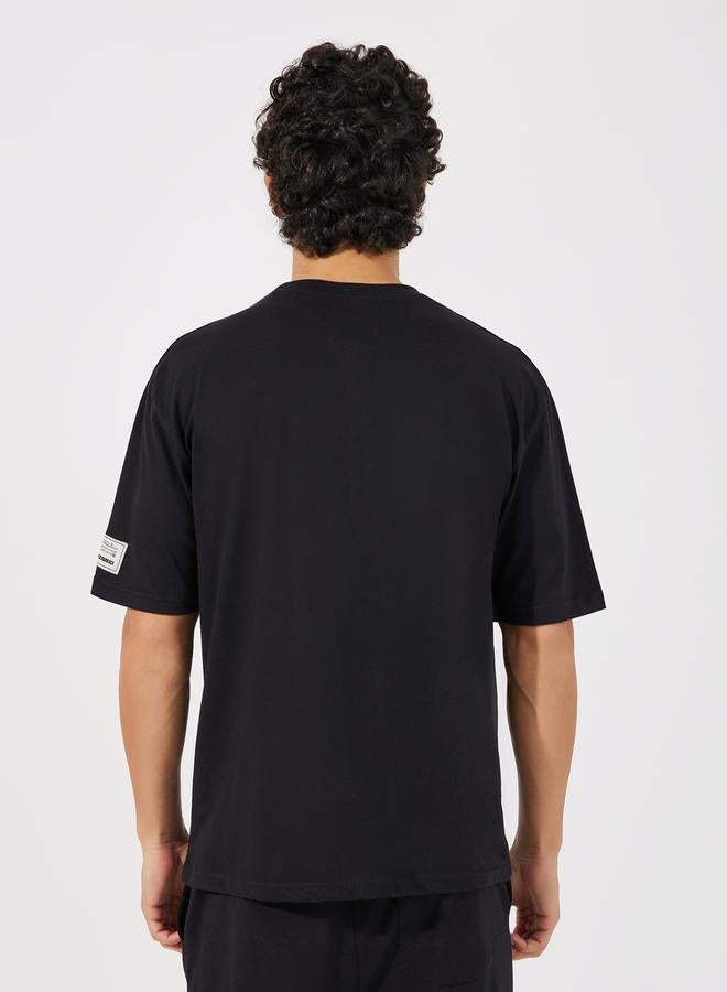 Styli Reindeer Graphic Oversized T-Shirt with Sleeve Badge - Image 5