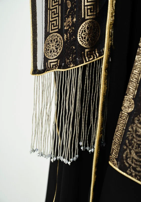 Thouq Stunninhg Jalabiya With Cowl Neckline With Long Sleeves