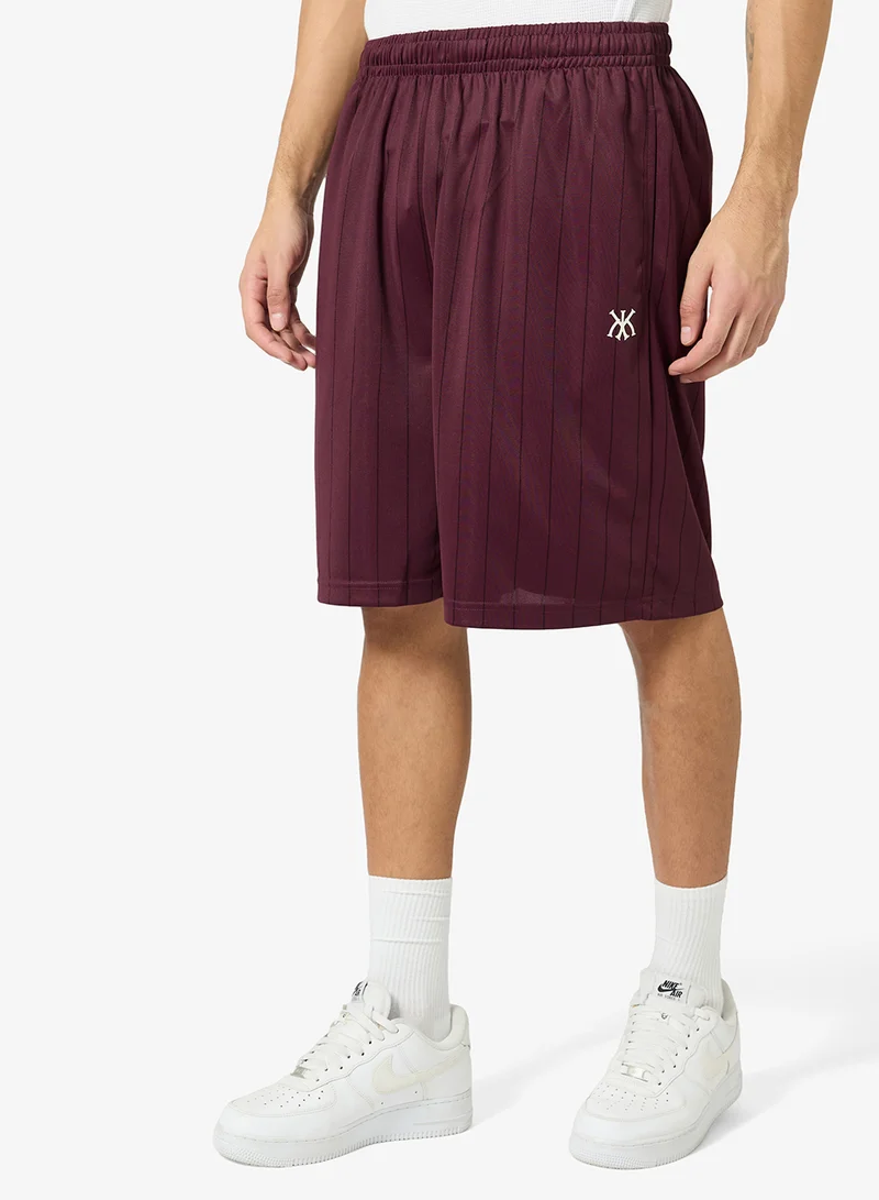 كارل كاني شورت كرة قدم مخطط بخطوط الظل من