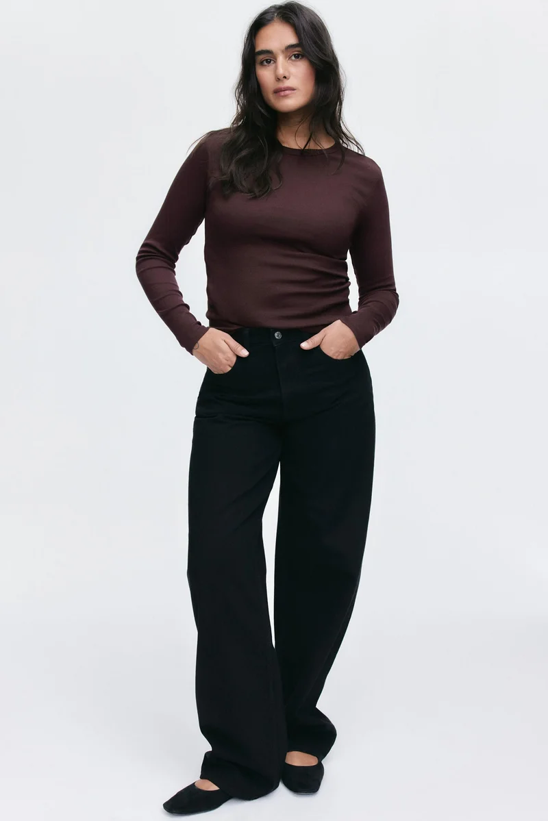 اتش اند ام بلوزة من القطن المرن