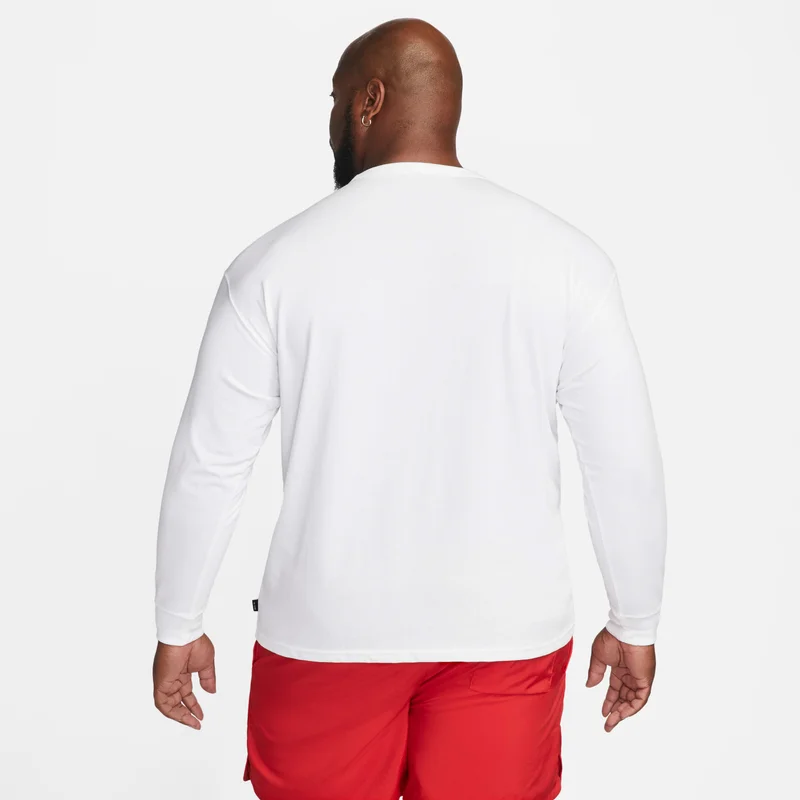 Nike Men's Sportswear Premium Essentials T-Shirt