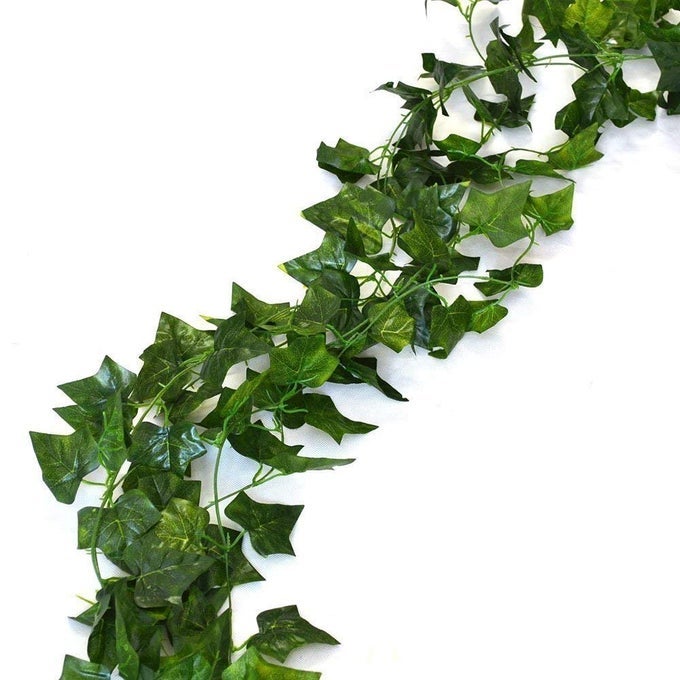 12 PACK 84 FT ARTIFICIAL GARLAND FAKE FOLIAGE ARTIFICIAL IVY VINE IVY LEAVES GARLAND ARTIFICIAL HANGING PLANTS WEDDING GARLAND FOR HOME DECOR INDOOR OUTDOORS WEDDING WALL DECOR IVY LEAVES