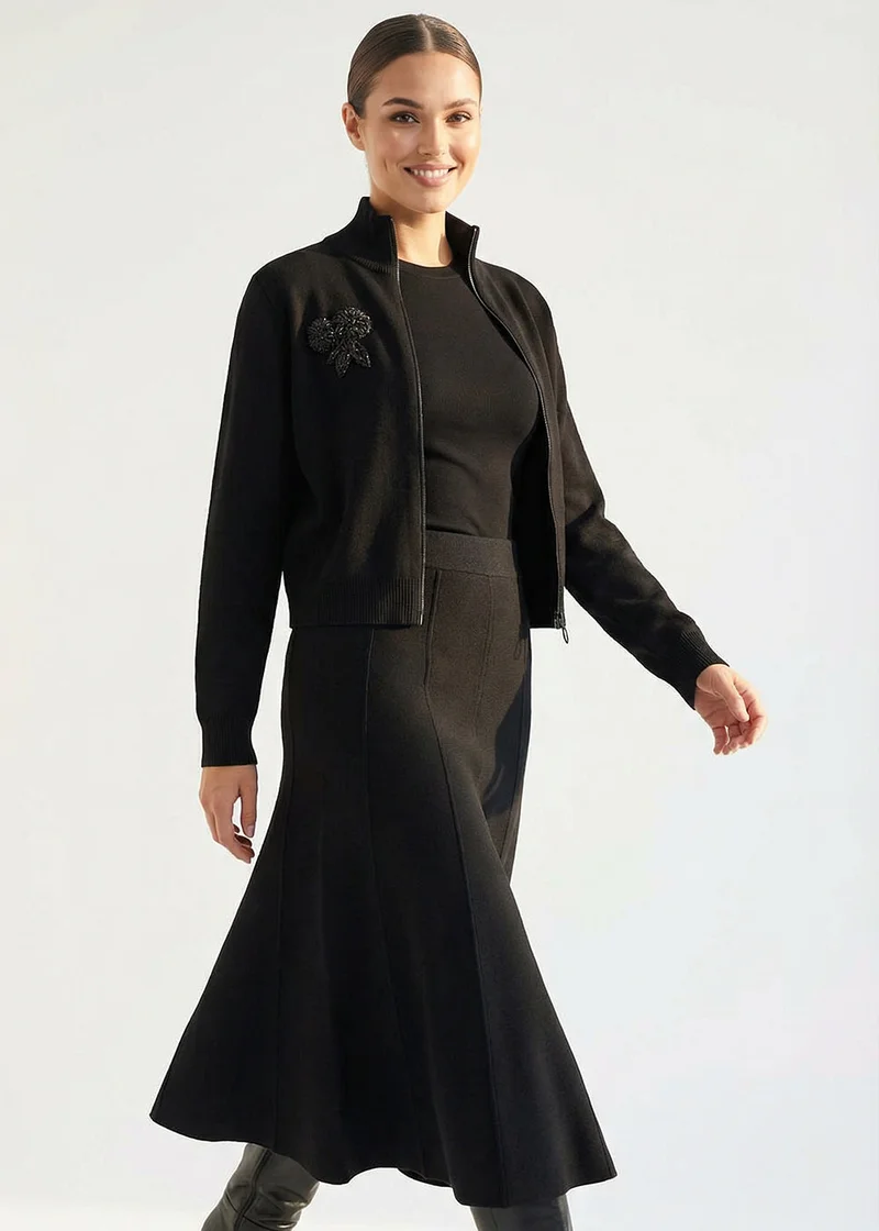 Exquise Zip-up, Stand-Up Collar, Long-Sleeved Regular Knit Cardigan