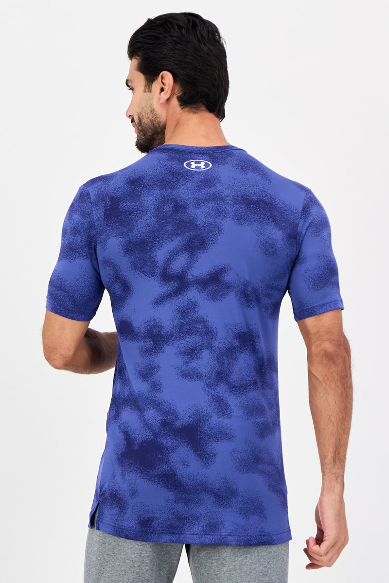 UNDER ARMOUR تي شيرت تدريب قصير الأكمام للرجال بتصميم فضفاض، متعدد الألوان - Image 4