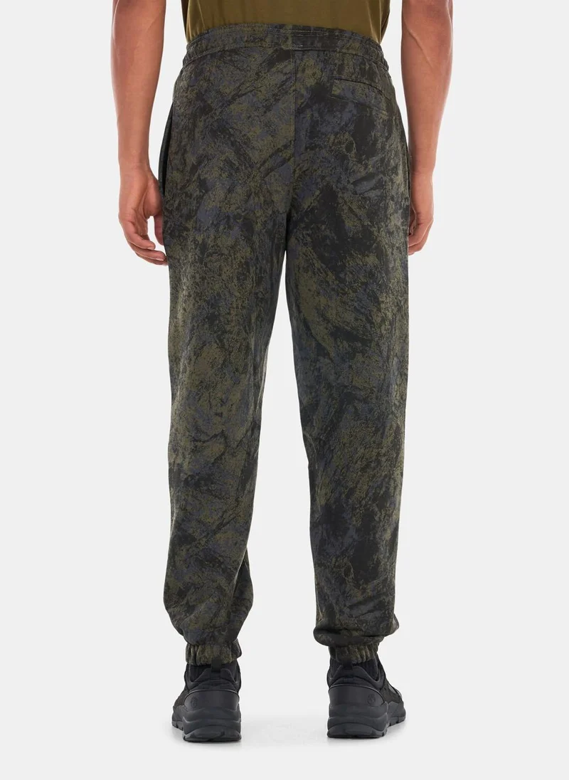 Timberland Men's Printed Mountains Camo Sweatpants