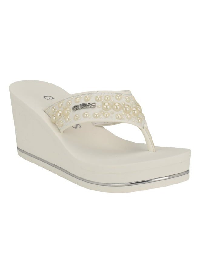 GUESS Women's SILUS Wedge Sandal White 140 8, 38.5 EU - Image 1
