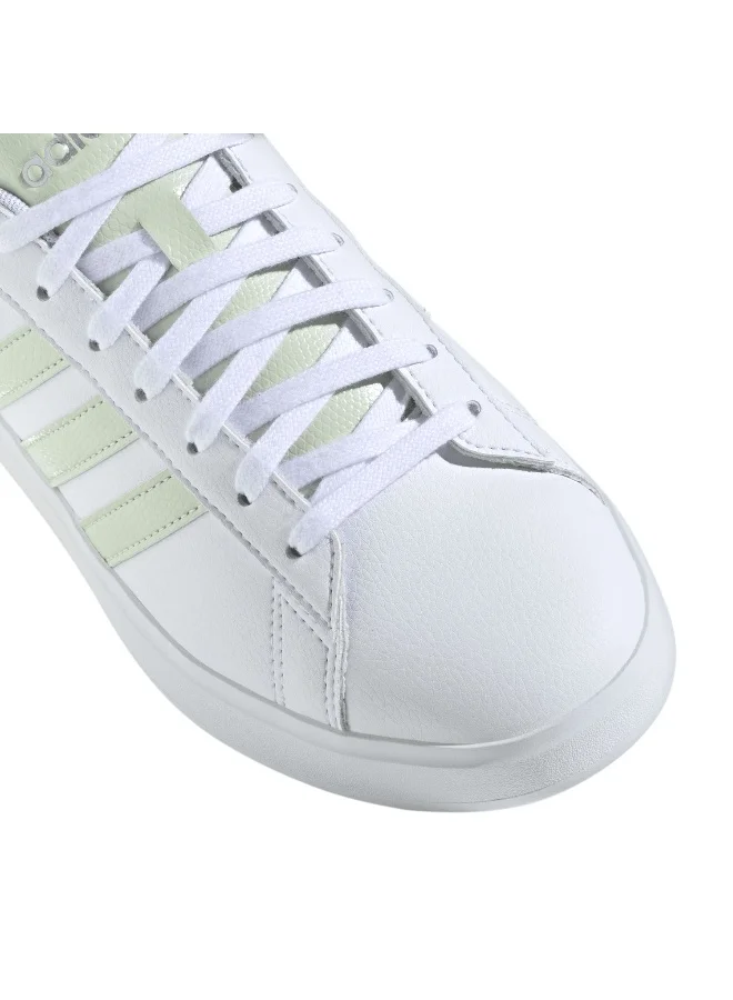 adidas جراند كورت 2.0 أحذية رياضية بيضاء 3