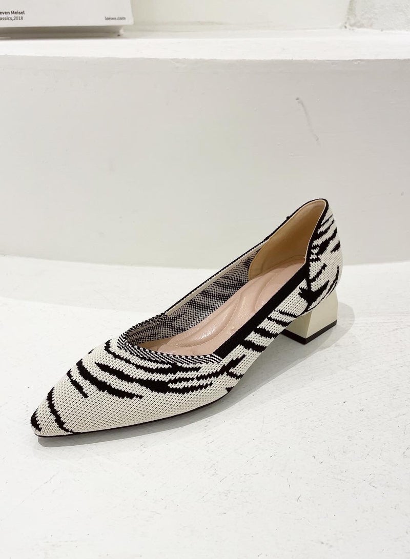 KUYING Single Shoe Women's Thick Heel Versatile Shoes  - Image 1