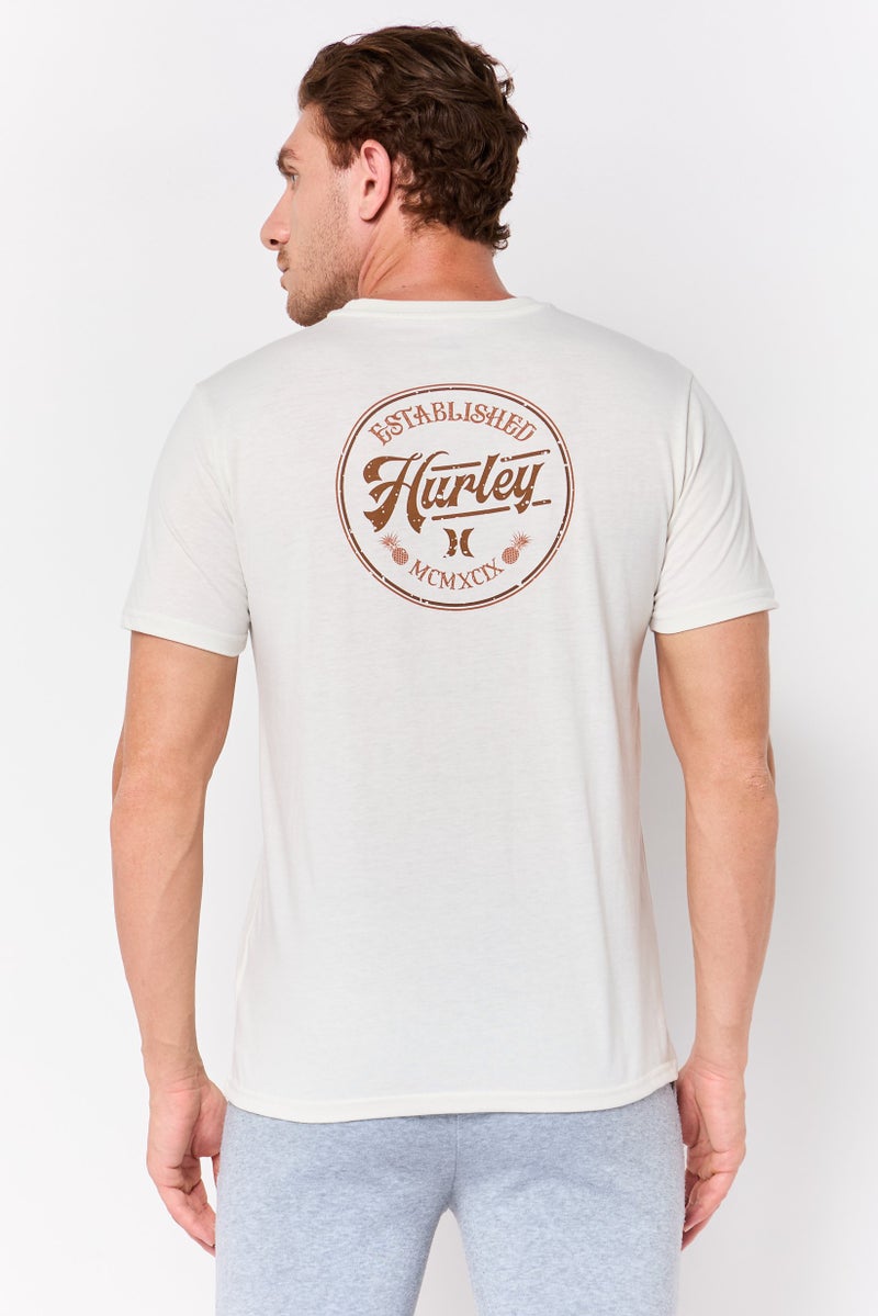 Hurley تي شيرت رياضي للرجال بأكمام قصيرة، خارجي، لون أبيض فاتح - Image 3