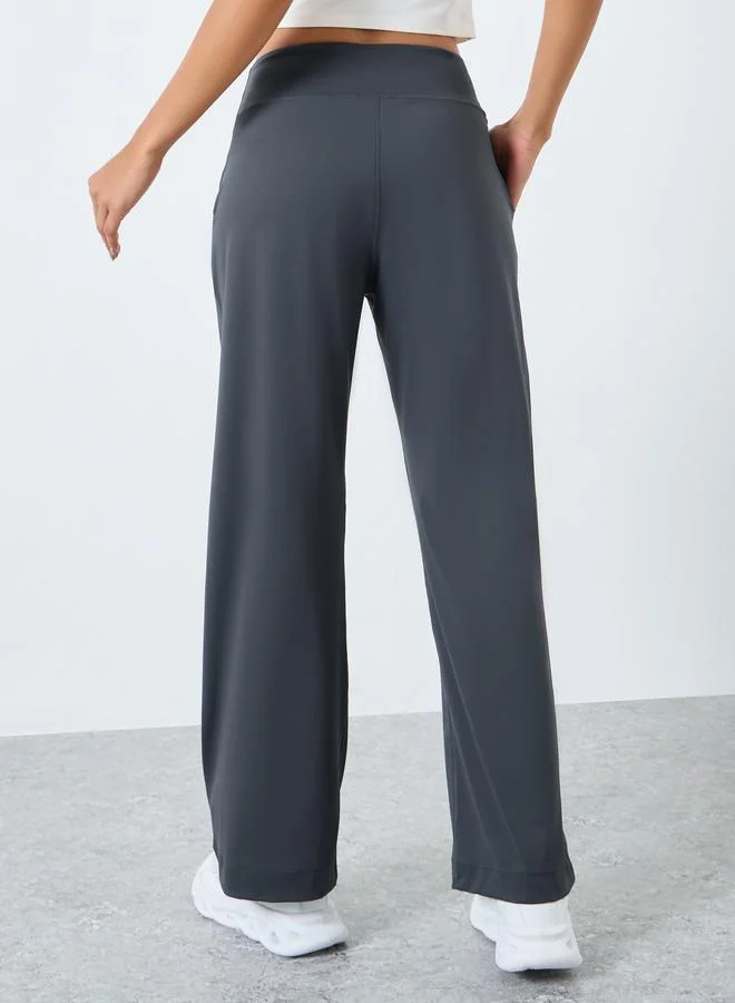 Styli Active Contrast Waist Band Boxy Fit Straight Pants