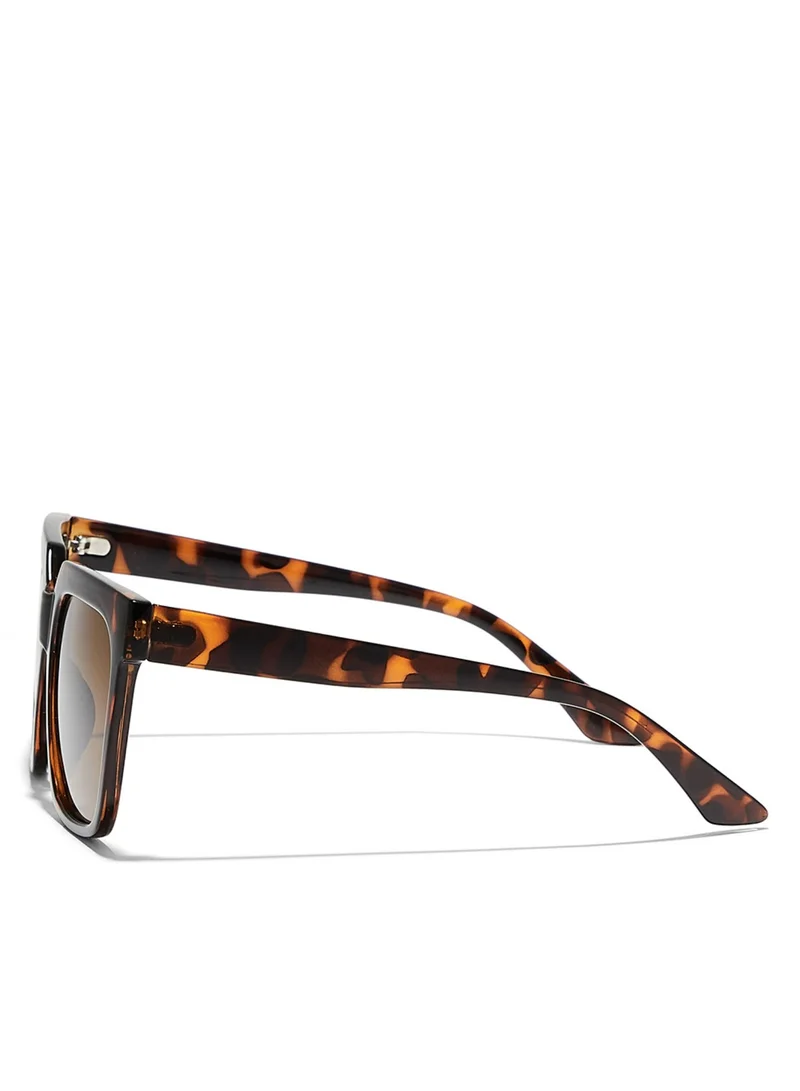 Blackout QUADRA Women Tortoise Sunglasses - Frame Material: Thermoplastic Rubber (TR90)- Frame Color: Tortoise-Lens Color: Brown  - Full Rim
