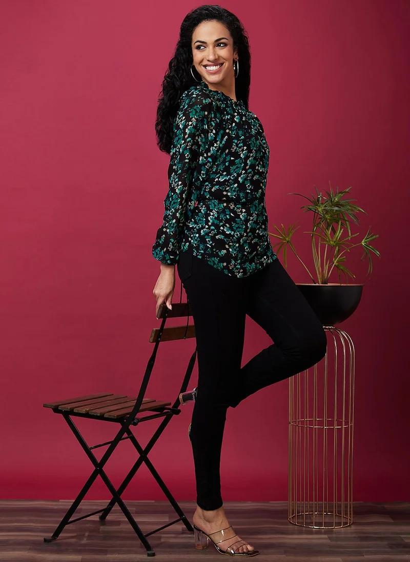 جلو باص بلوزة نسائية بطبعات زهور وأكمام منفوشة وربطة خصر من جلوبس