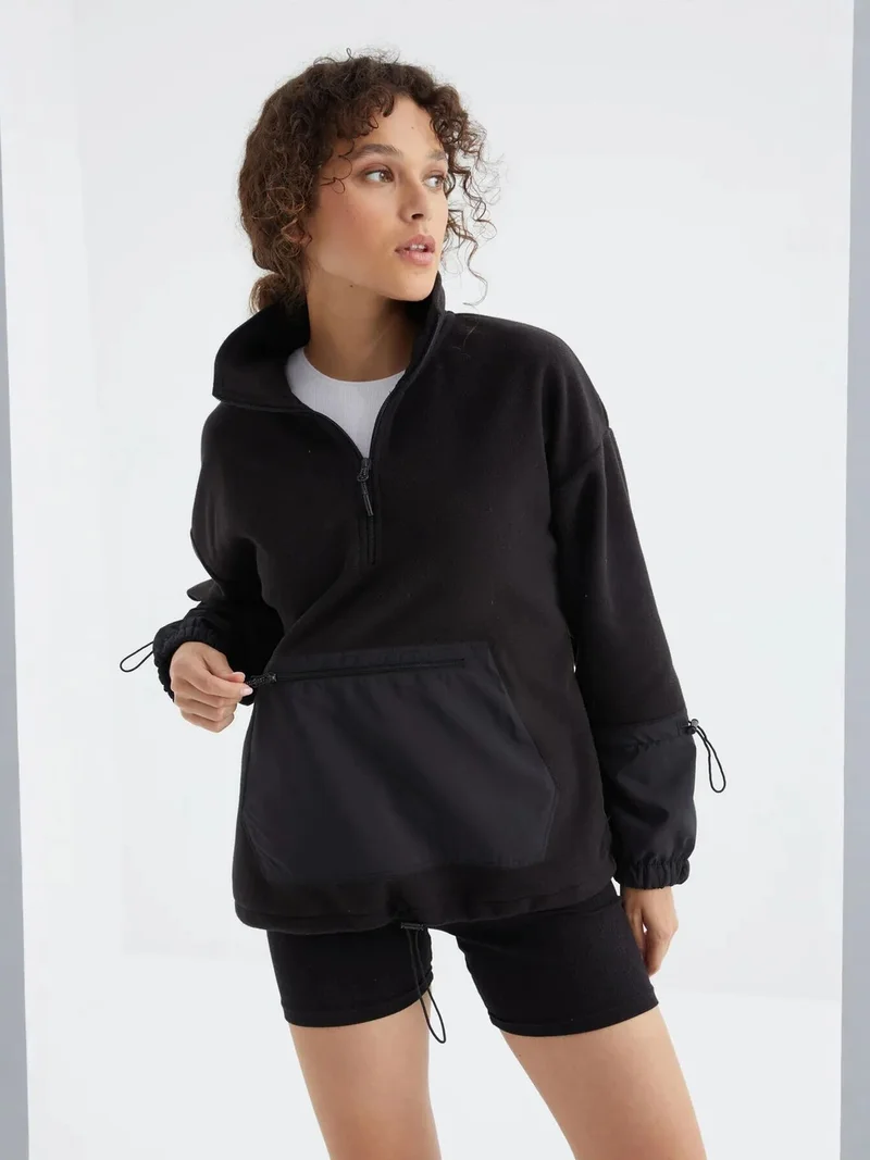 تومي لايف TOMMY Oversized Plush Half-Zip Sweatshirt
