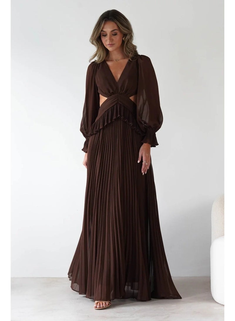 New Women's Longsleeved Pleated Waist Backless Dress - Image 5