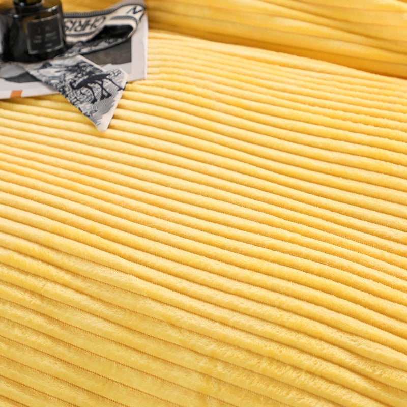 Magic Velvet Four-Piece Bedding Set For , Thickened Coral Velvet Three-Piece Set, Flannel Bed Sheet, Duvet Cover, Milk Velvet - Image 3
