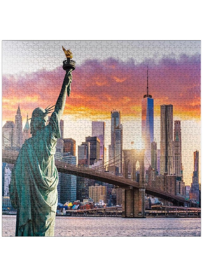 MyPuzzle.com أحجية الصور المقطوعة MyPuzzle: تمثال الحرية وأفق مدينة نيويورك عند غروب الشمس - الولايات المتحدة الأمريكية - أحجية فاخرة مكونة من 1000 قطعة للبالغين - Image 1