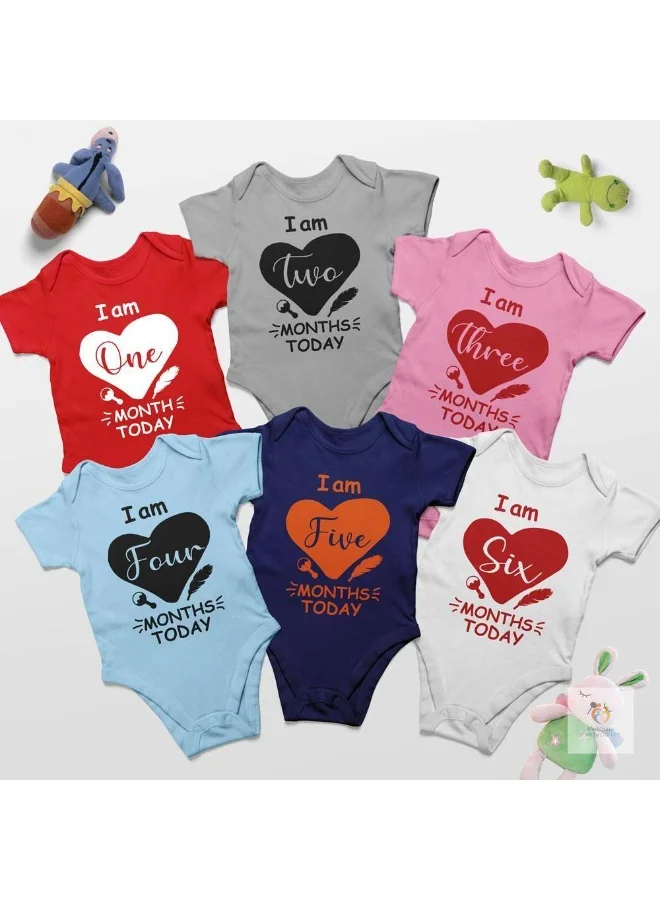 ماتشينج فاميلي اوتفيتس رومبرات مواليد شهرية لتسجيل التطور – عبوة من 12 قطعة من القطن الناعم والقابل للتنفس | تصميم مطبوع للمواليد الجدد، مثالية كزي عيد ميلاد للرضيع، هدية لحفلات استقباله، وملابس يومية لطيفة