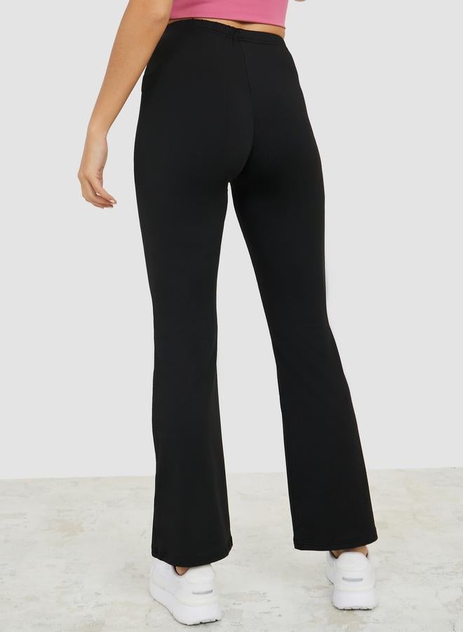 ستايلي اكتيف ليجنز رياضي بقصة واسعة وتفاصيل جيب عالي الخصر - Image 4