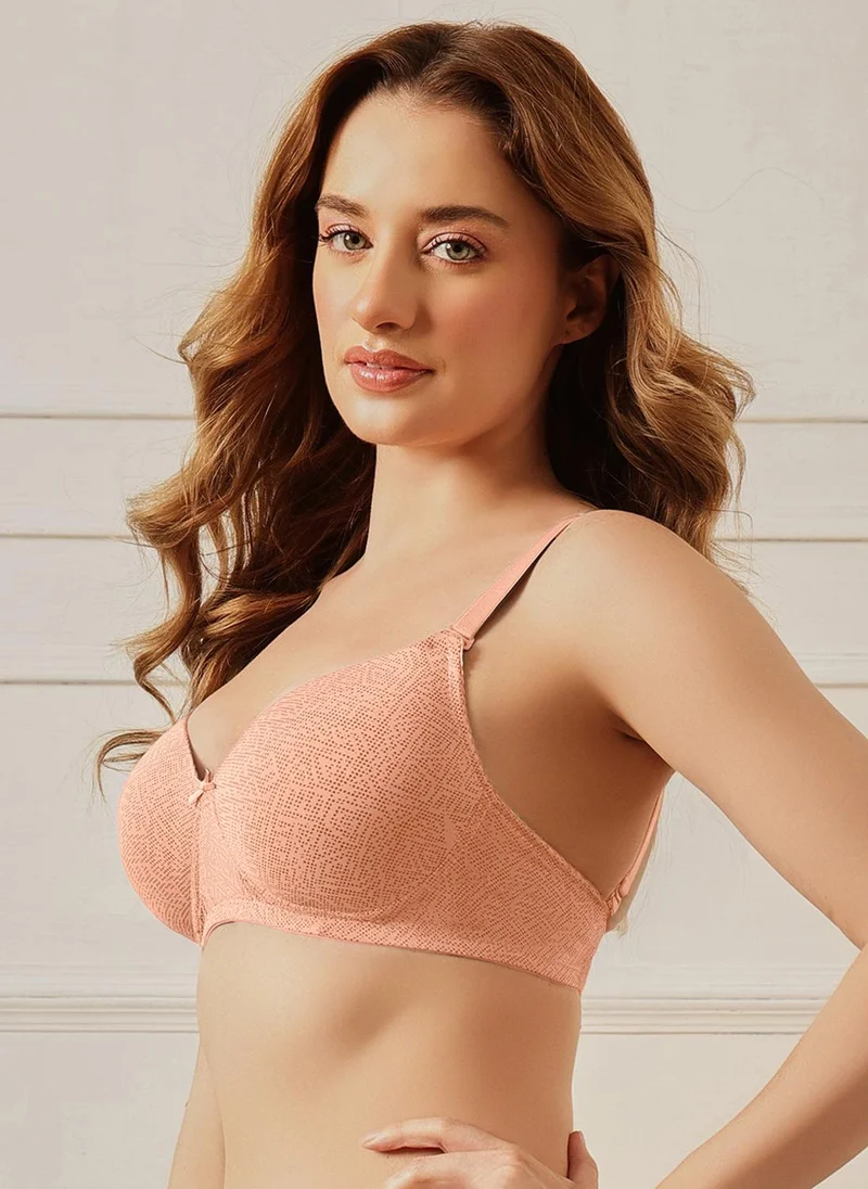 كلوفيا Clovia Padded Non-Wired Full Coverage Geometric Print Multiway T-shirt Bra in Peach Colour