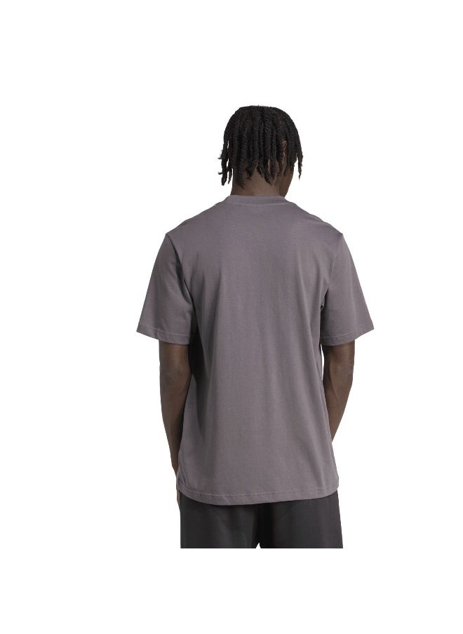 Adidas adidas essentials big logo single men graphic t-shirt  - Image 3