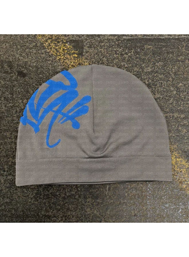 Soft Gray Slouchy Beanie with Minimalist Emblem – Comfortable & Stylish Daily Headwear