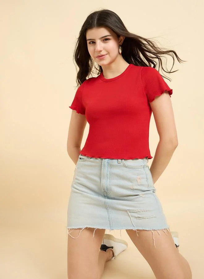 Outzidr  Red Scallop Hem Ribbed Top for Women | Best Price UAE