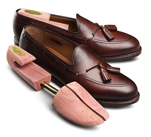 Allen Edmonds Woodlore Shoe Trees for Men 2-Pack Men's Combination Aromatic Red Cedar Shoe Trees (for Two Pairs of Shoes) Made in The USA (Large / 10.5-11.5, Cedar) - Image 2