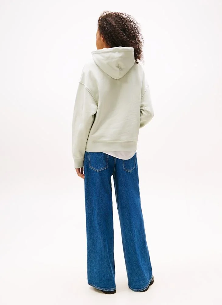 تومي جينز هودي مزين بشعار الماركة