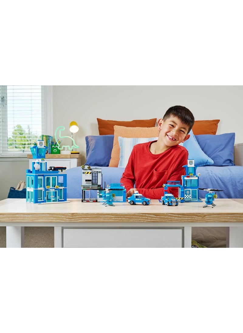 Zuru Max - ZURU Max 83162 (889 Pieces) Adventure Play Set, Police Headquarters Building Blocks, Toy for Children from 5 Years, Unpacking Vehicles, Police Headquarters (870 Pieces) - Image 1