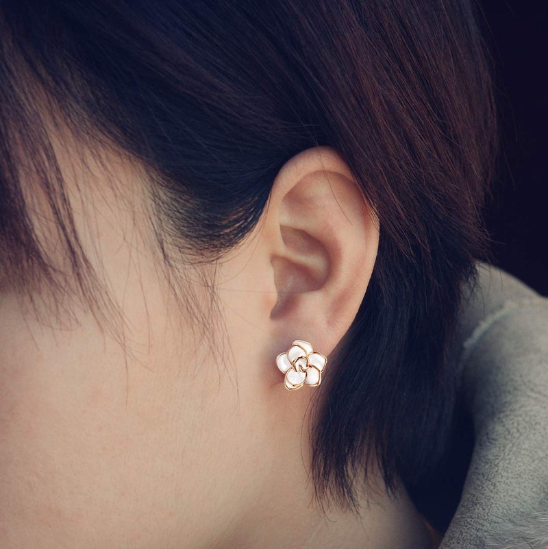 AllenCOCO Flower Stud Earrings Hypoallergenic for Women - 18K Gold Plated Rose Earrings for Sensitive Ears, Nickel Free (Large White) - Image 2