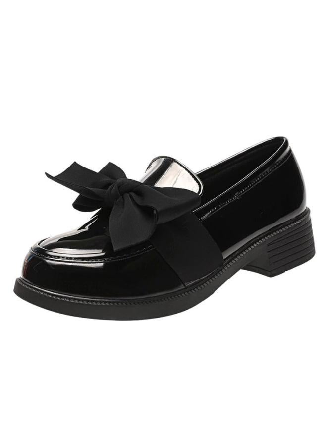 شك أحذية جلدية صغيرة ناعمة من الأسفل أحذية الفتيات للربيع والخريف أحذية الأميرة الجديدة ذات القوس الشرابة باللون الأسود اللامع - Image 1