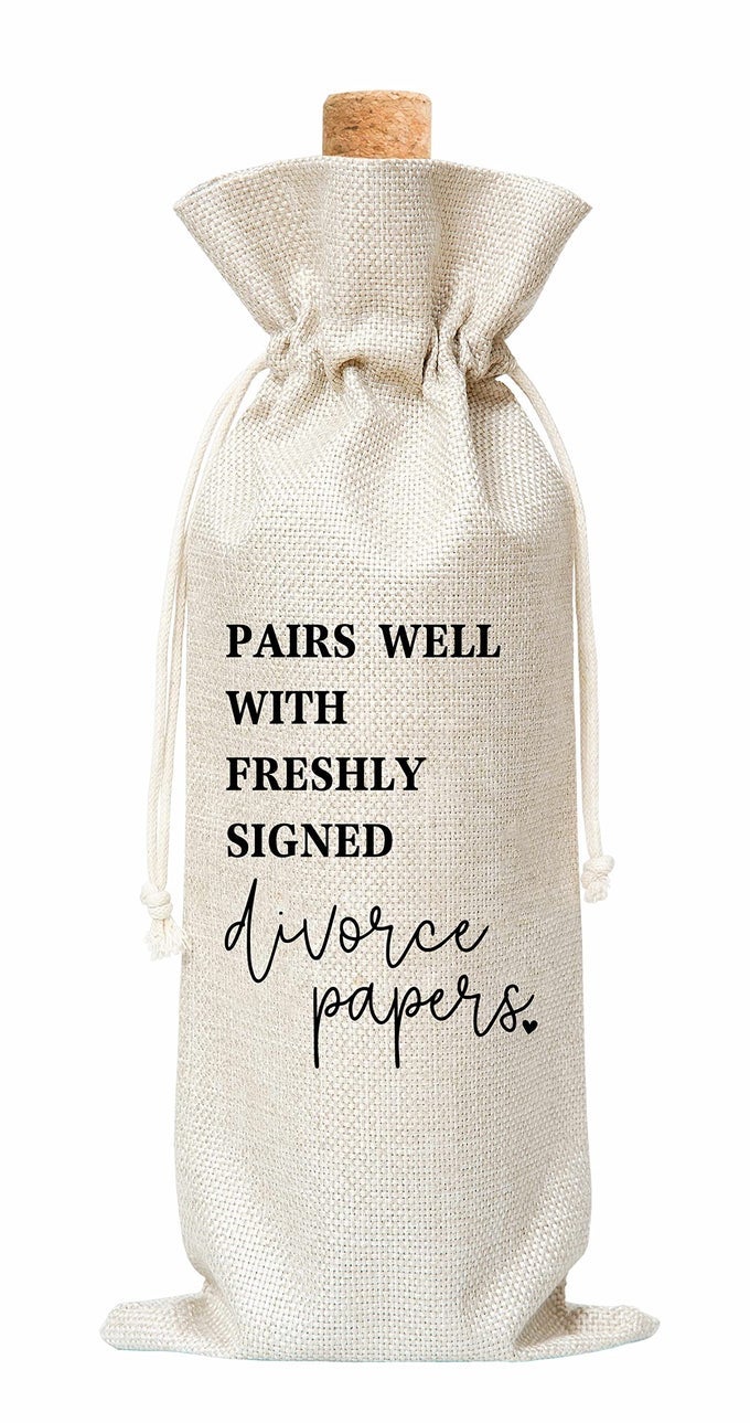 Divorce Gifts For Women Divorce Party Decorations For Women Wine Bag Gifts For Newly Divorced Woman Men Freshly Signed Divorce Breakup Happily Divorced 1 Pc Burlap Wine Bottle Cover Bag A21