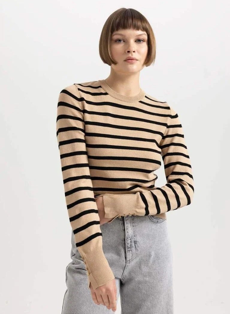 DeFacto Crew Neck Sweatshirt - Image 4