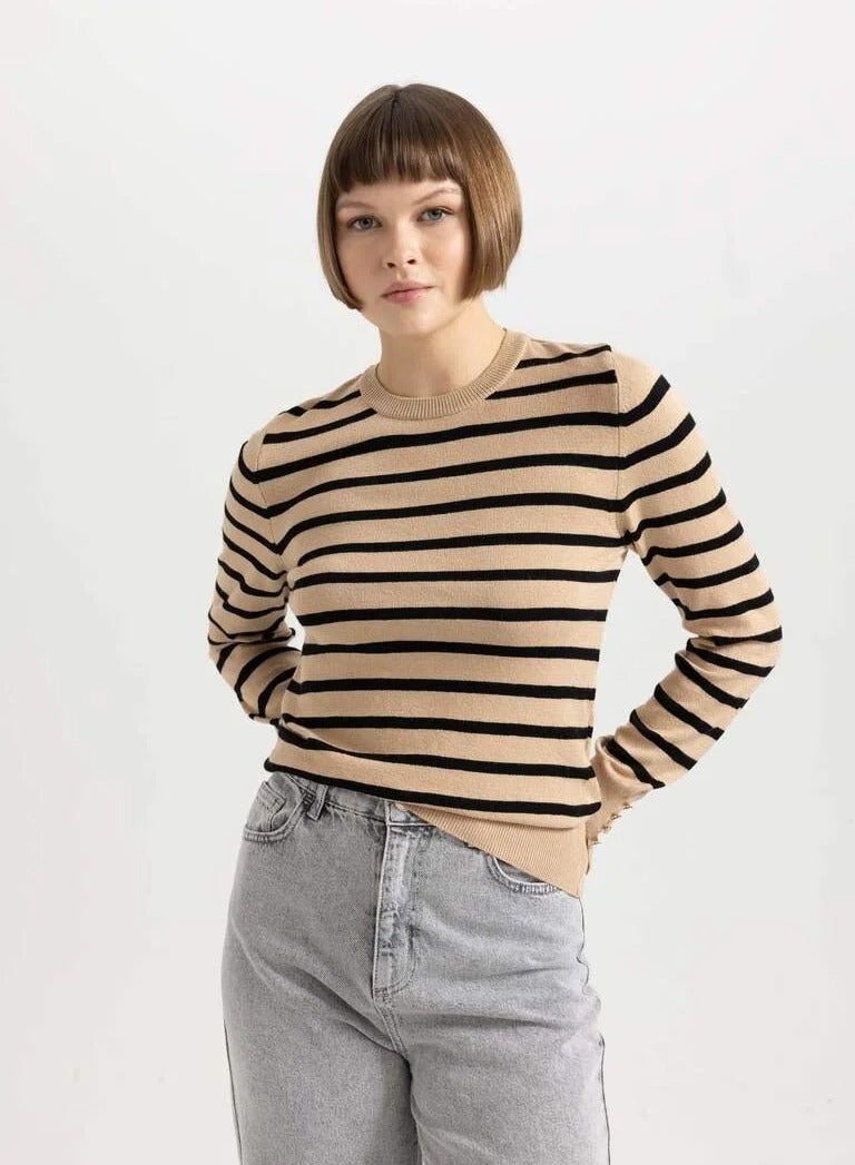 DeFacto Crew Neck Sweatshirt - Image 3