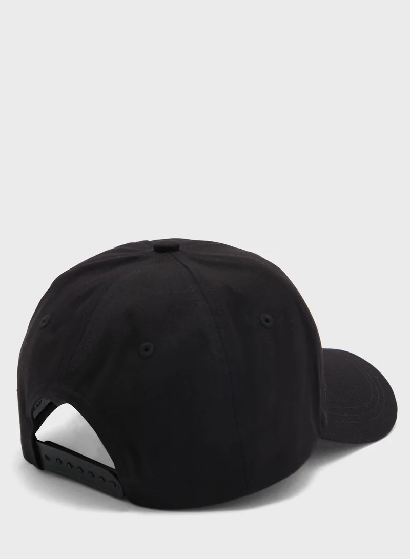 Calvin Klein Jeans Monogram Detailed Curved Peak Cap