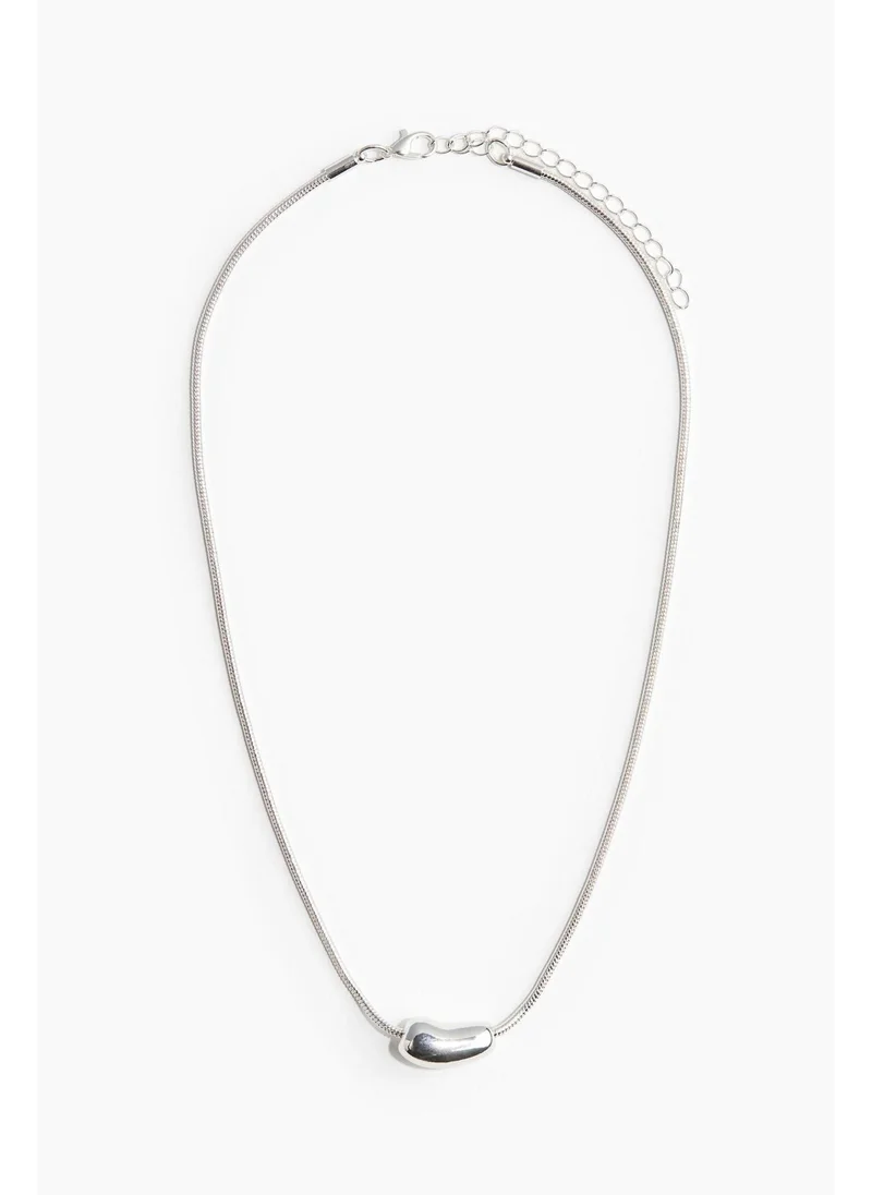 H&M Bead-decorated necklace