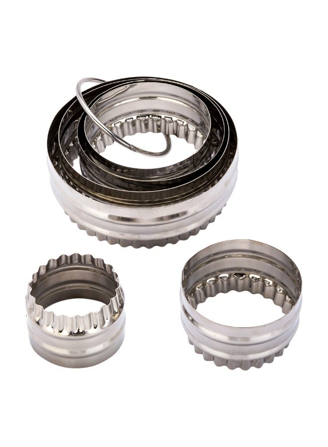 Restaurantware Pastry Tek Double-Sided Cookie Cutter, 6-Piece Round Cookie Cutter Set - Fluted and Plain Edges, Heavy-Duty, Silver Metal Biscuit Cutter, For Creating Small and Large Cookies, - Image 1