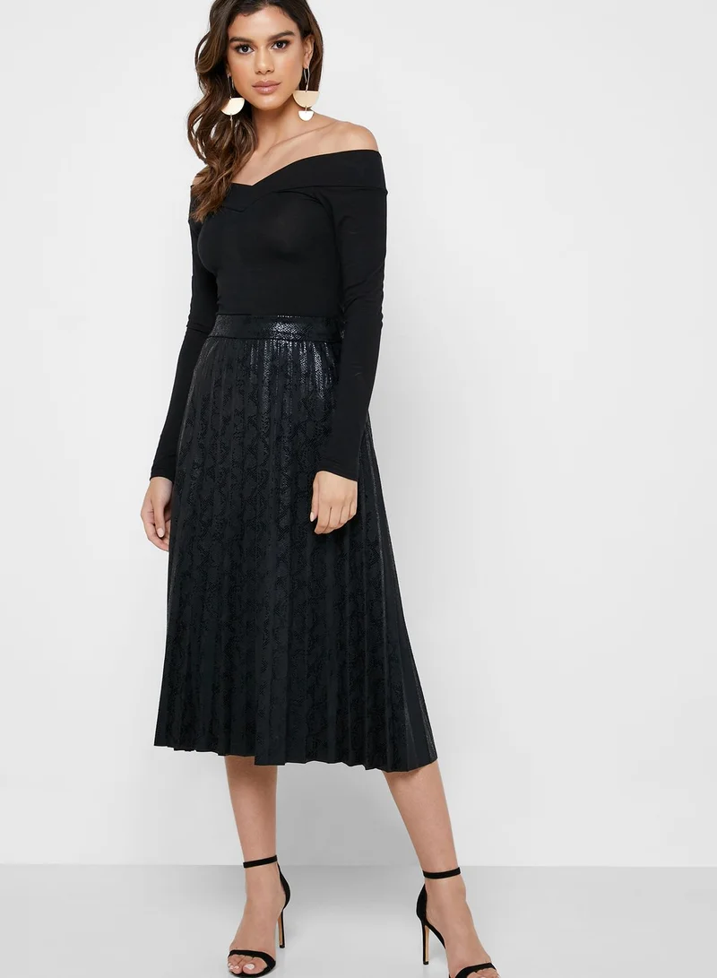 ONLY Snake Print Pleated Skirt