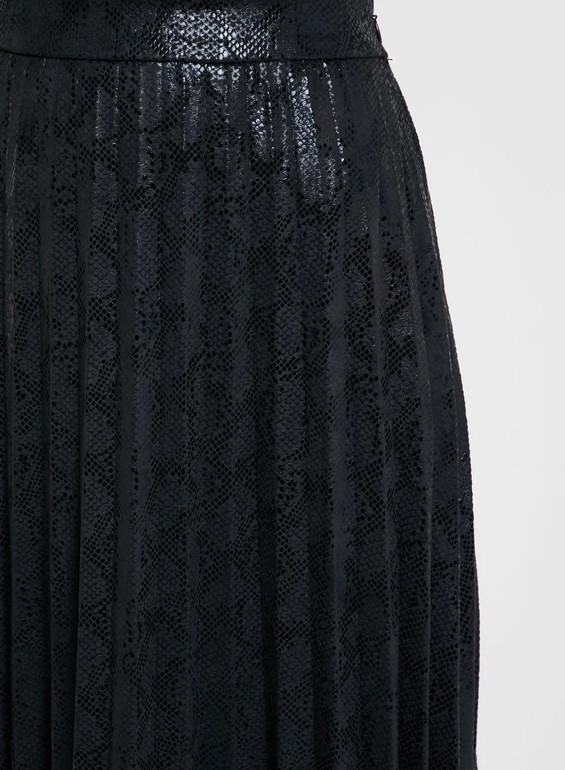 ONLY Snake Print Pleated Skirt