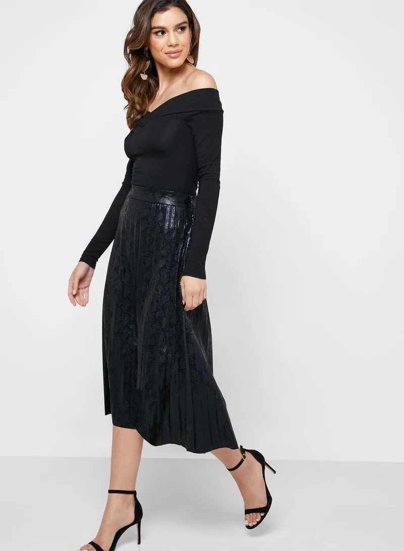 ONLY Snake Print Pleated Skirt