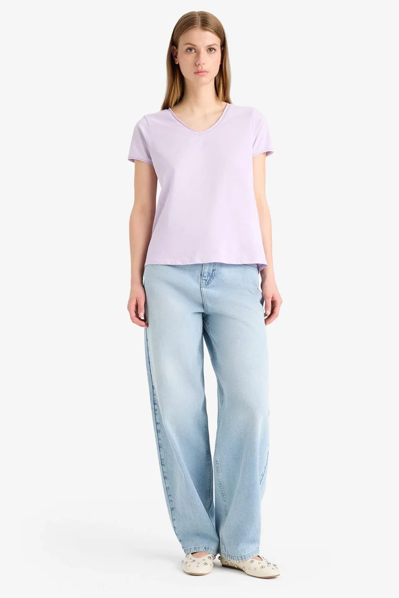 ديفاكتو Regular Fit V Neck Basic Short Sleeve T-Shirt