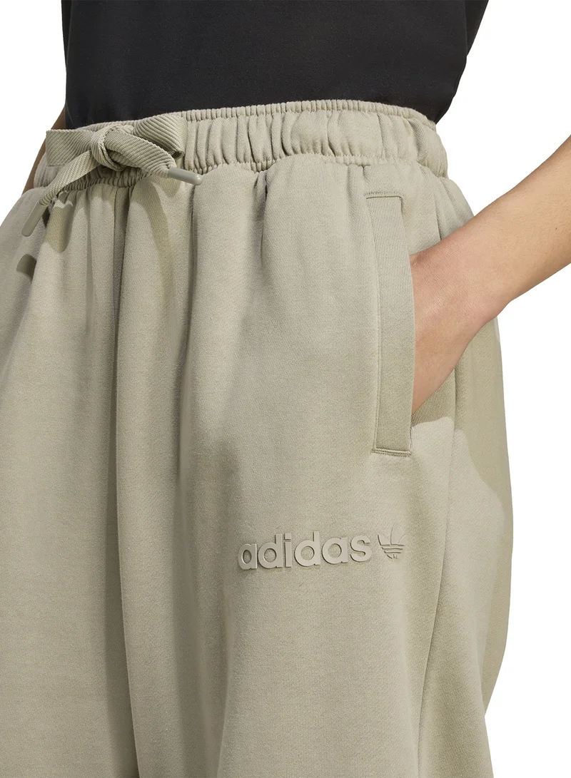 adidas Originals Essential Linear Oversized Joggers