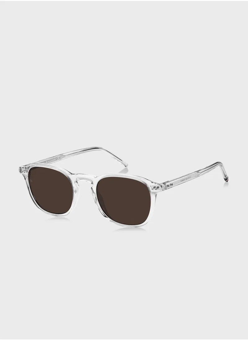 TOMMY HILFIGER Wayfarers Sunglasses