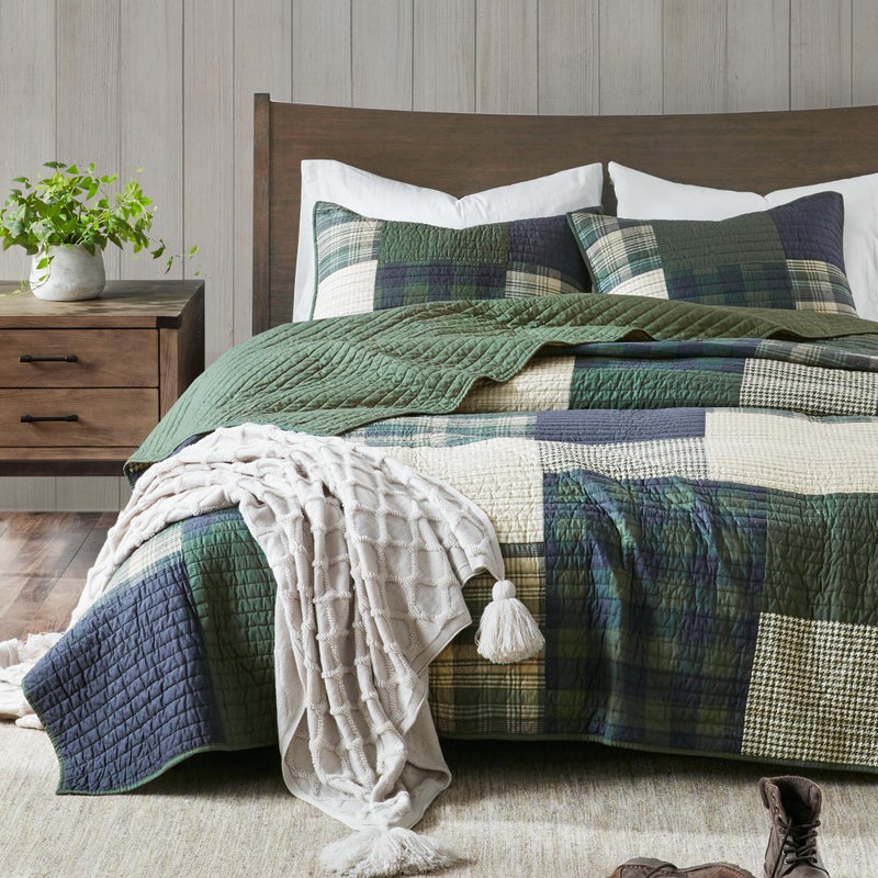 Woolrich John Rich & Bros. Woolrich Quilt Set Patchwork Channel Quilting, Cottege Coverlet for Twin Size Bed All Seasons, Lightweight Prewashed Cotton Coverlet Bedspread, Shams, Mill Creek, Oversized Twin/Twin XL Green 2 Piece - Image 1
