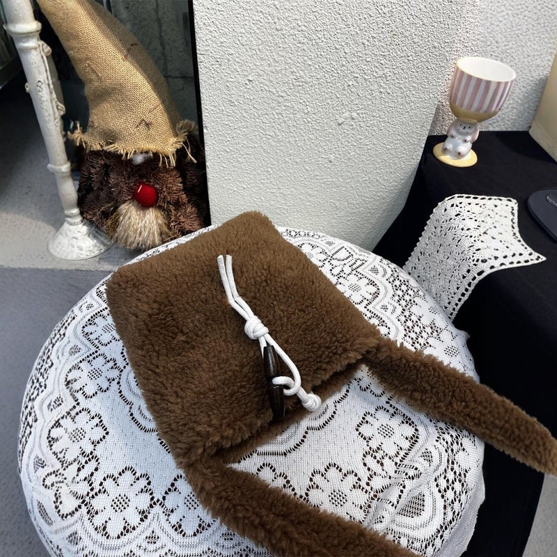 Korean Style Cute Plush Crossbody Bag Women'S Winter Vintage Brown Lamb Fur Horn Buckle Bag Instagram Style Shoulder Bag - Image 2