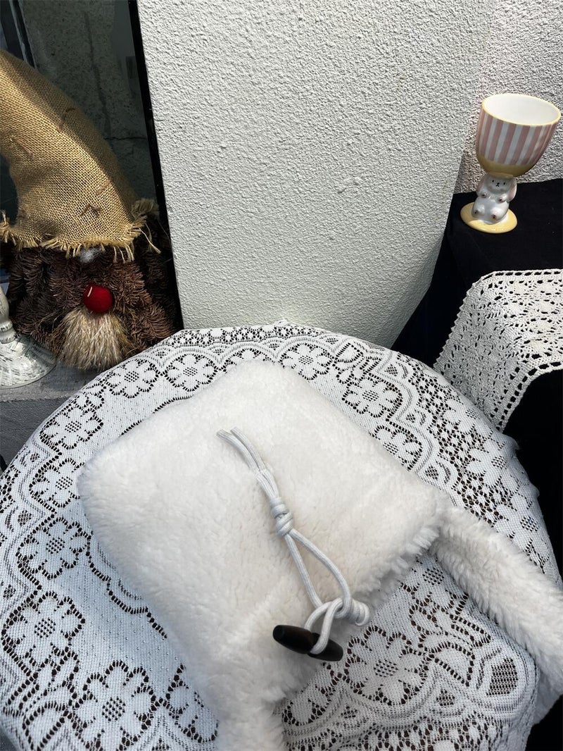 Korean Style Cute Plush Crossbody Bag Women'S Winter Vintage Brown Lamb Fur Horn Buckle Bag Instagram Style Shoulder Bag - Image 1